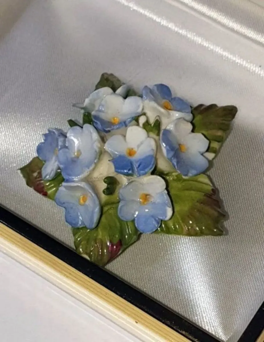 Vintage Aynsley Fine Bone China Floral Brooch - Image 4