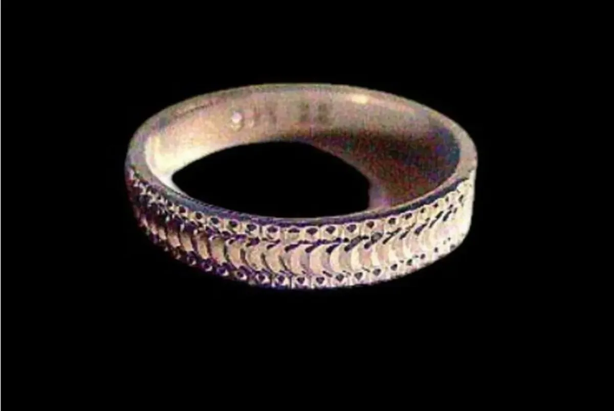 Pristine Vintage 925 Sterling Silver Unisex Ring - Image 3