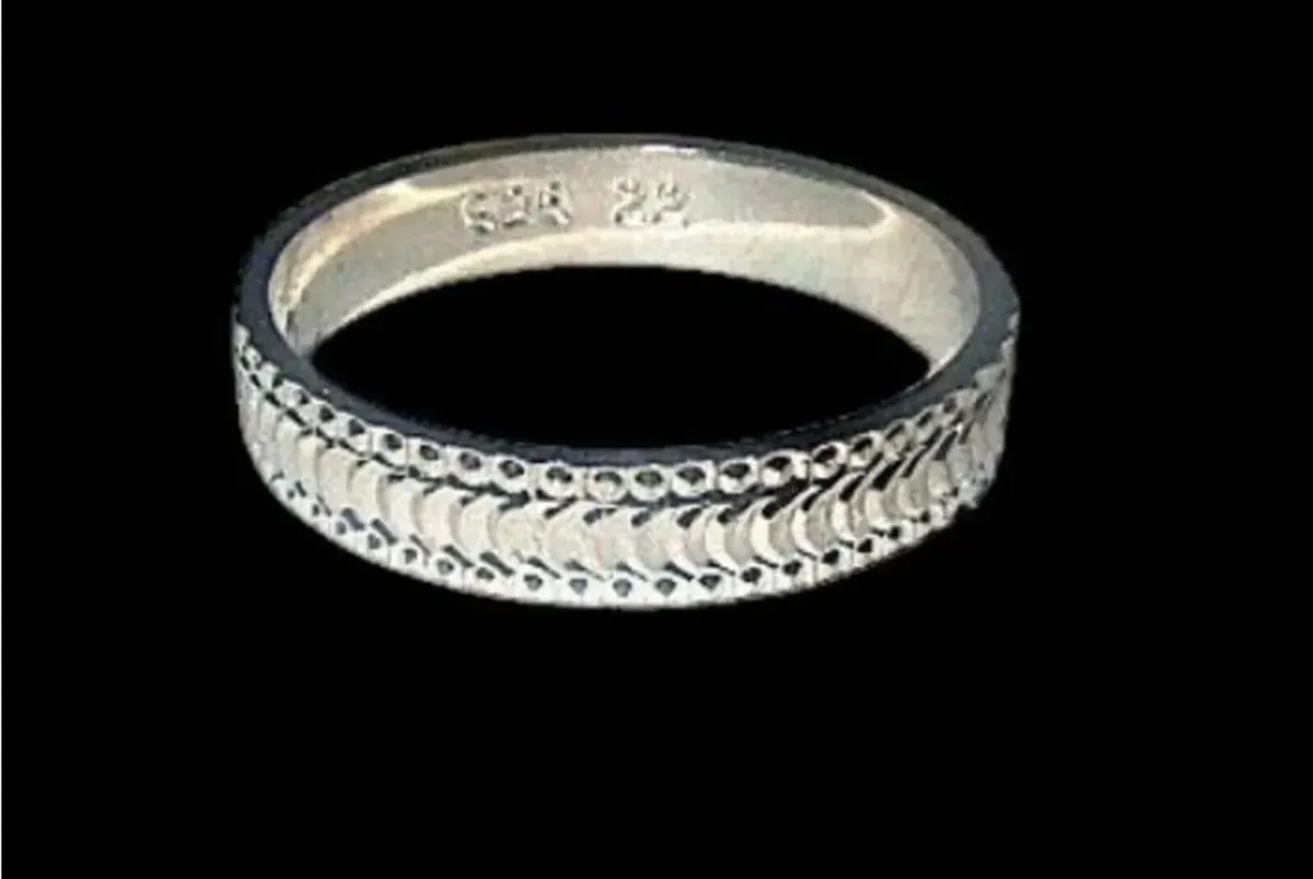 Pristine Vintage 925 Sterling Silver Unisex Ring - Image 1