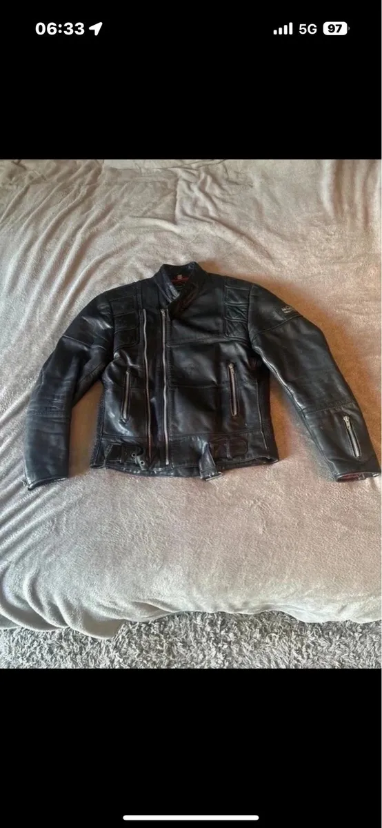 Leather jacket - Image 1