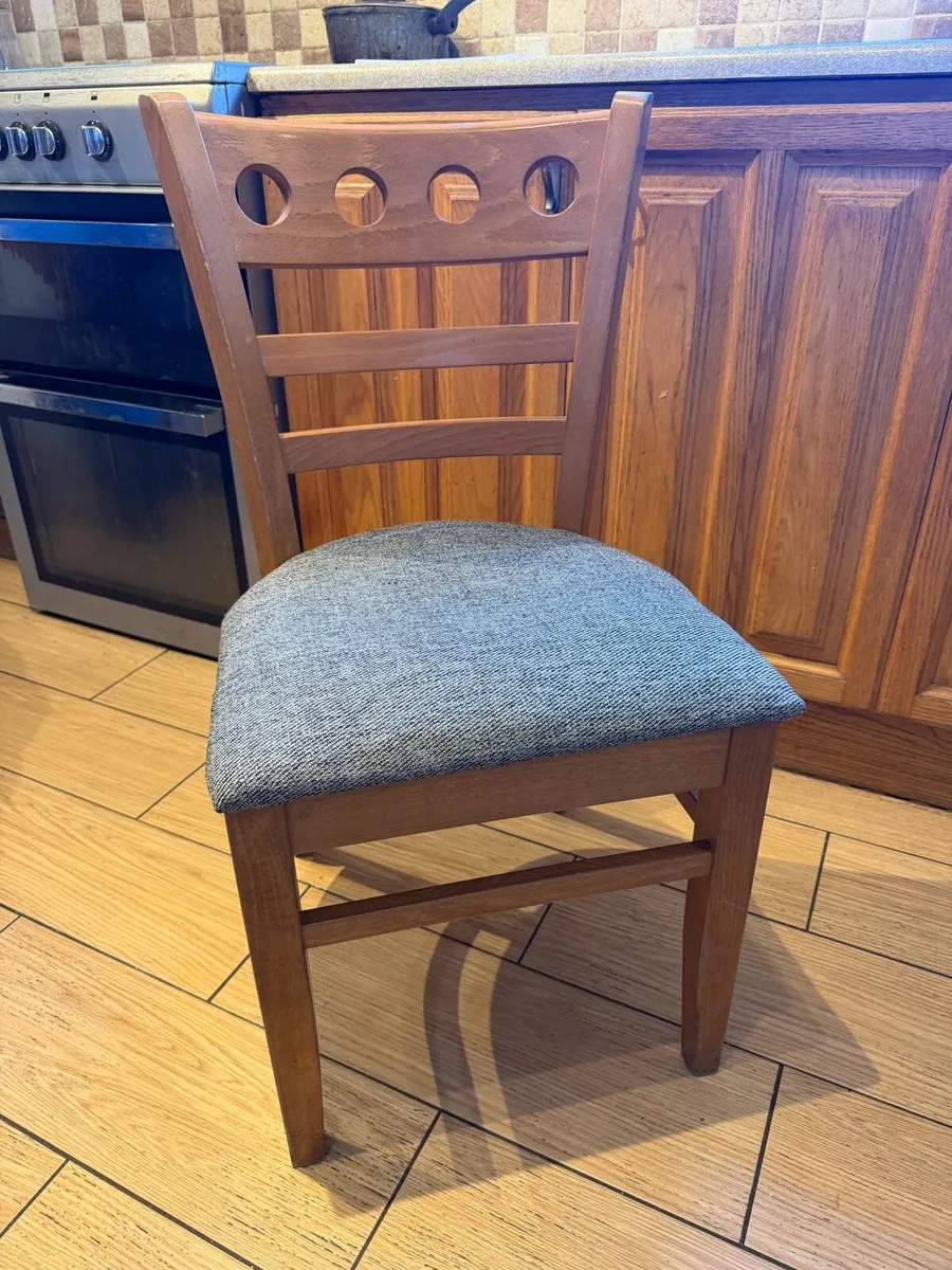 Kitchen chairs - Image 2