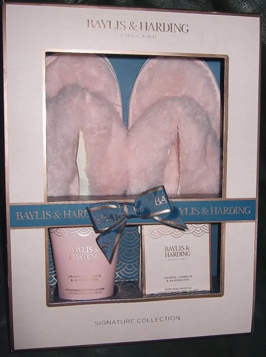 BNIB Baylis & Harding Luxury Slipper Gift Set - Image 2