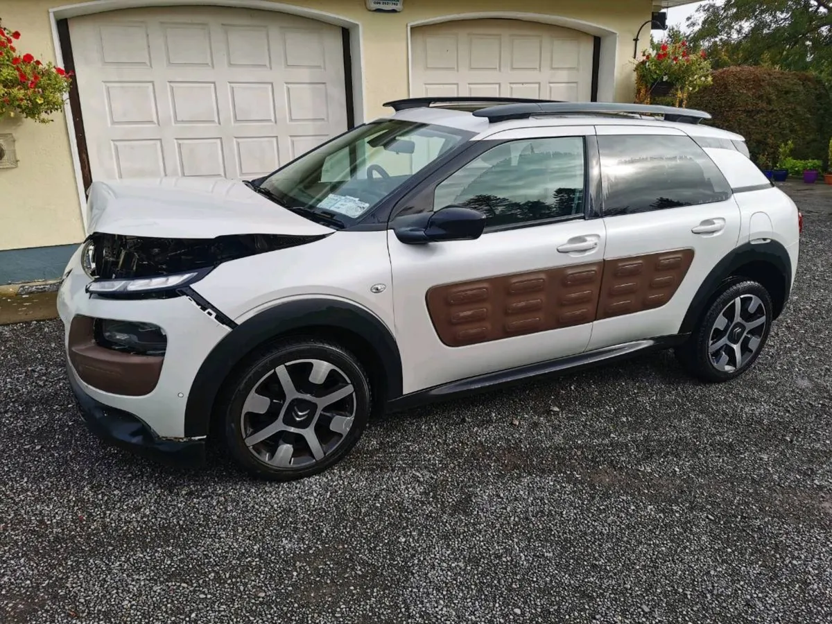 14 Citroen C4 Cactus Diesel - Image 1