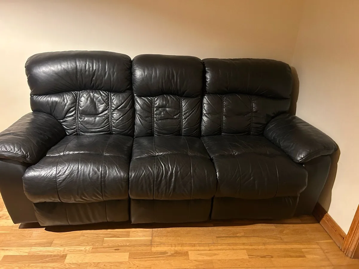 Leather sofa - Image 1