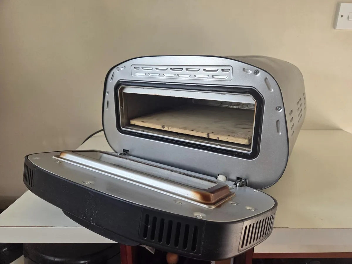 G3 Ferrari Pronto Pizza Oven (G10186), Digital - Image 1