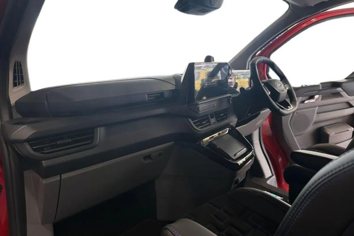 Ford Transit Custom 320 L1  FWD 2.0 EcoBlue 170ps - Image 3