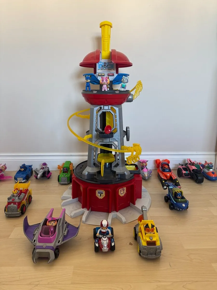 Paw Patrol, Mighty Lookout Tower + much more - Image 1