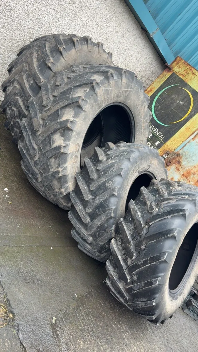 Tractor tyres - Image 1