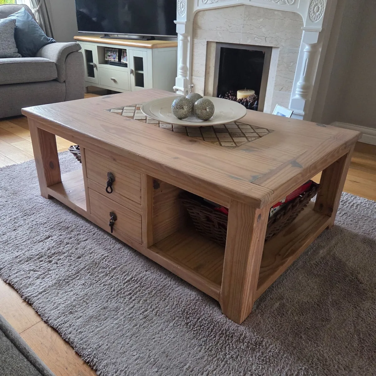 ***Coffee Table & Side Table - Image 4