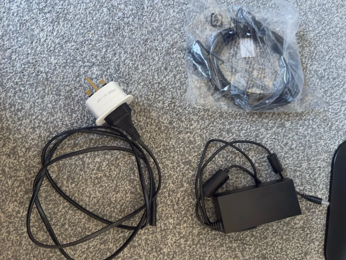 Monitor AOC 60hz 21.5 inch - Image 4
