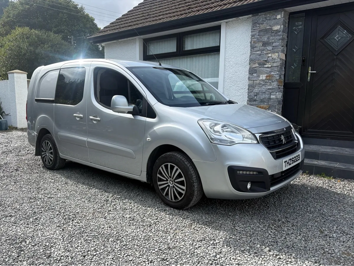 Peugeot Partner (tepee) 1.6diesel crew cab - Image 1