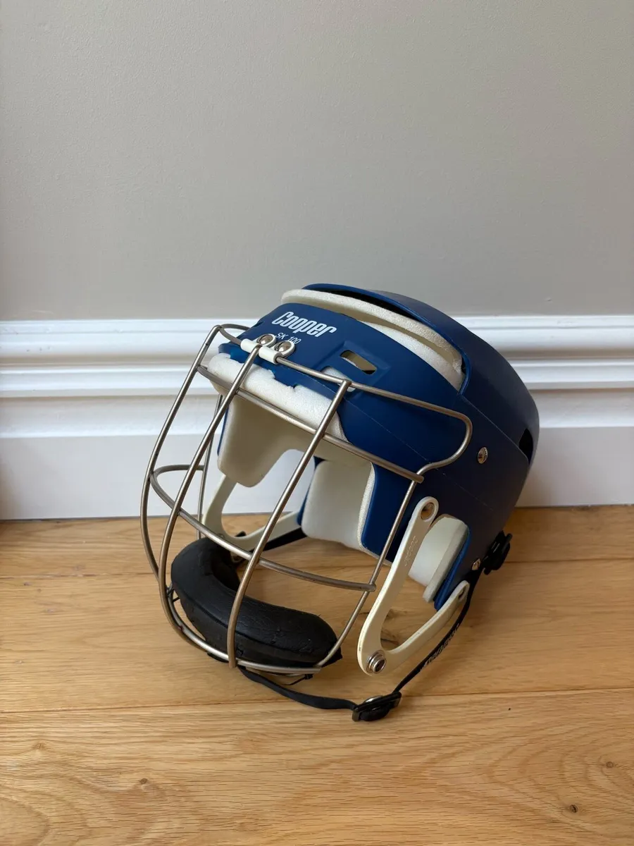 Old Gen Cooper Sk100 Hurling Helmet - Image 1