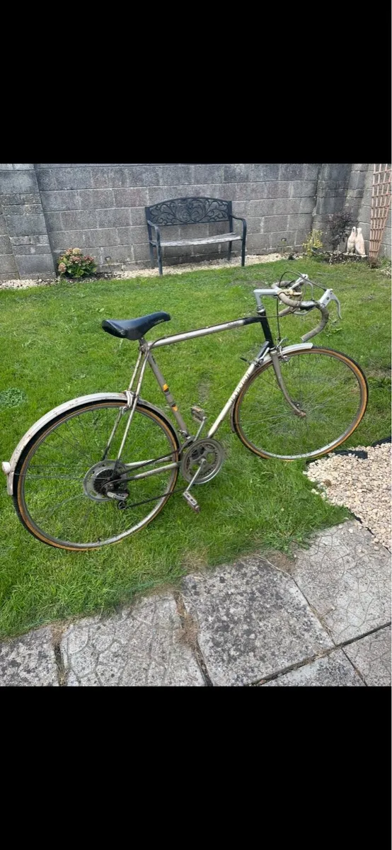 Vintage Raleigh Medale road/racing bicycle - Image 2