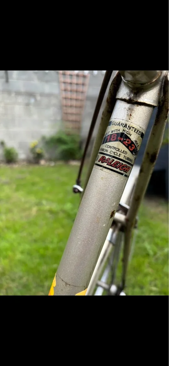 Vintage Raleigh Medale road/racing bicycle - Image 4