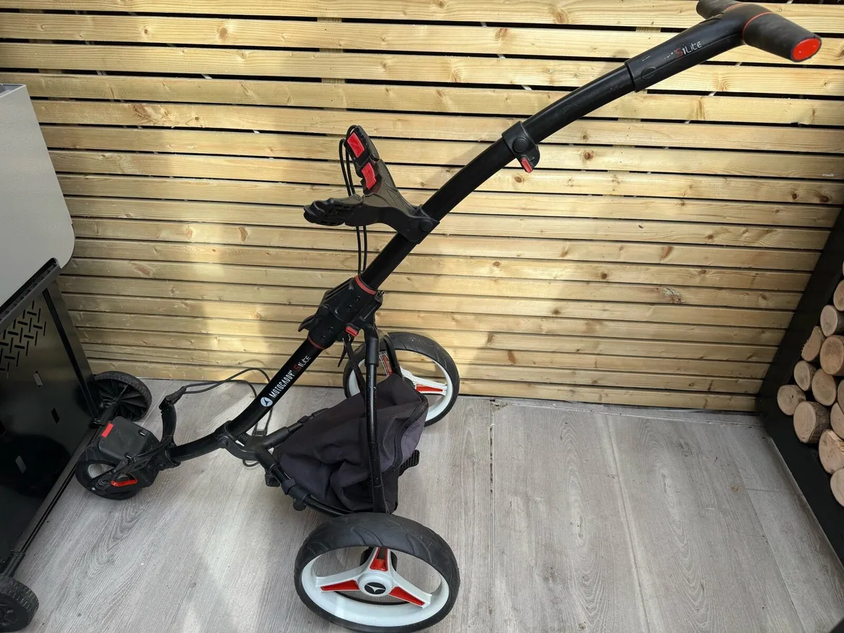 Golf trolley/caddy - Image 1
