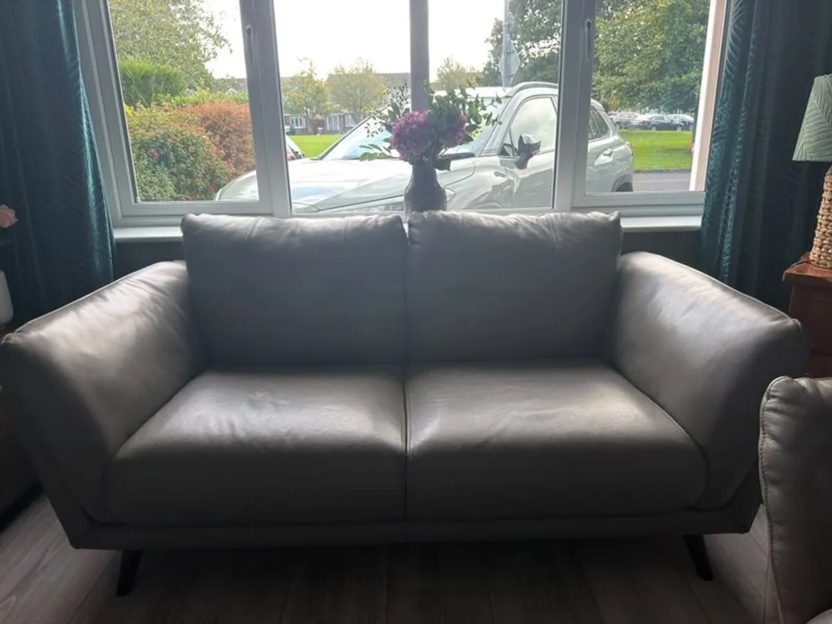 leather sofas - Image 2