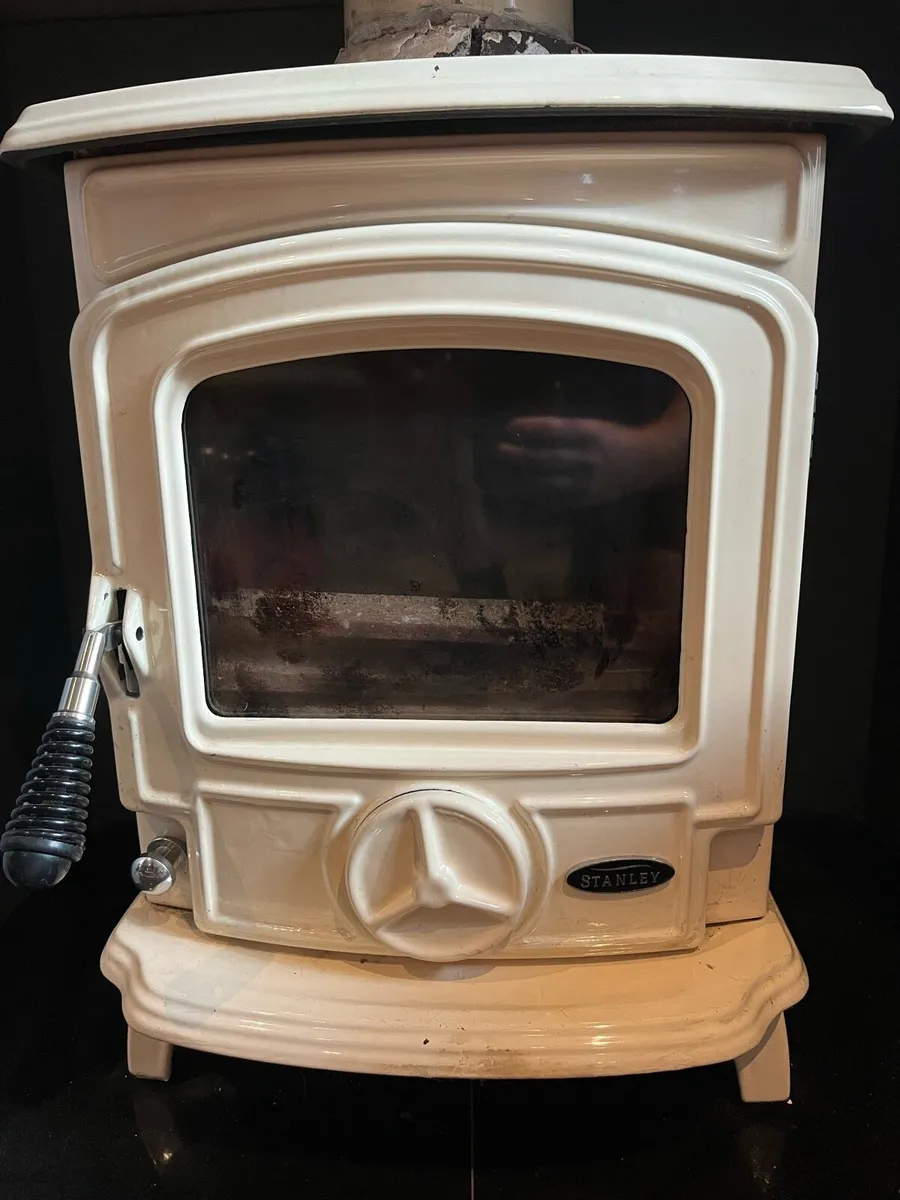 Oisin Stanley Stove - Image 1