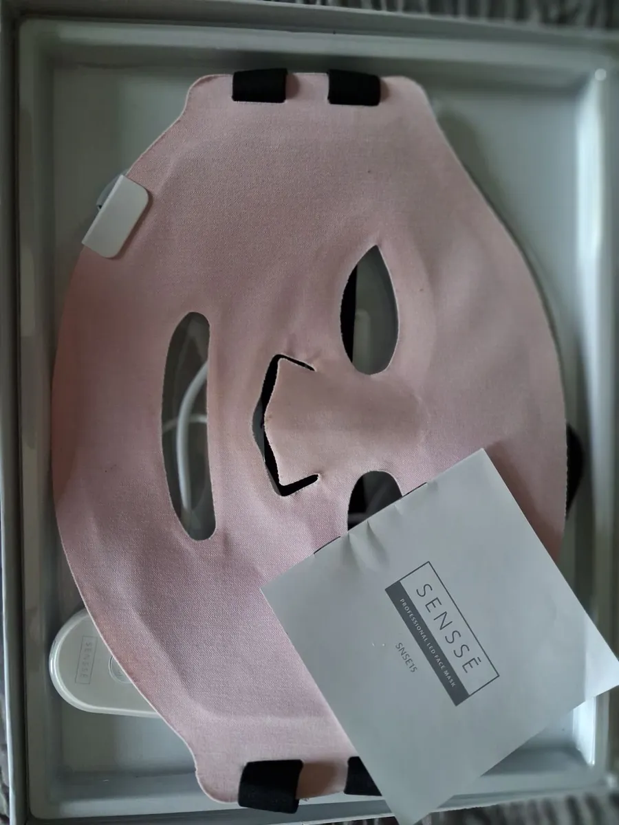 Sensse led face anti aging mask - Image 2