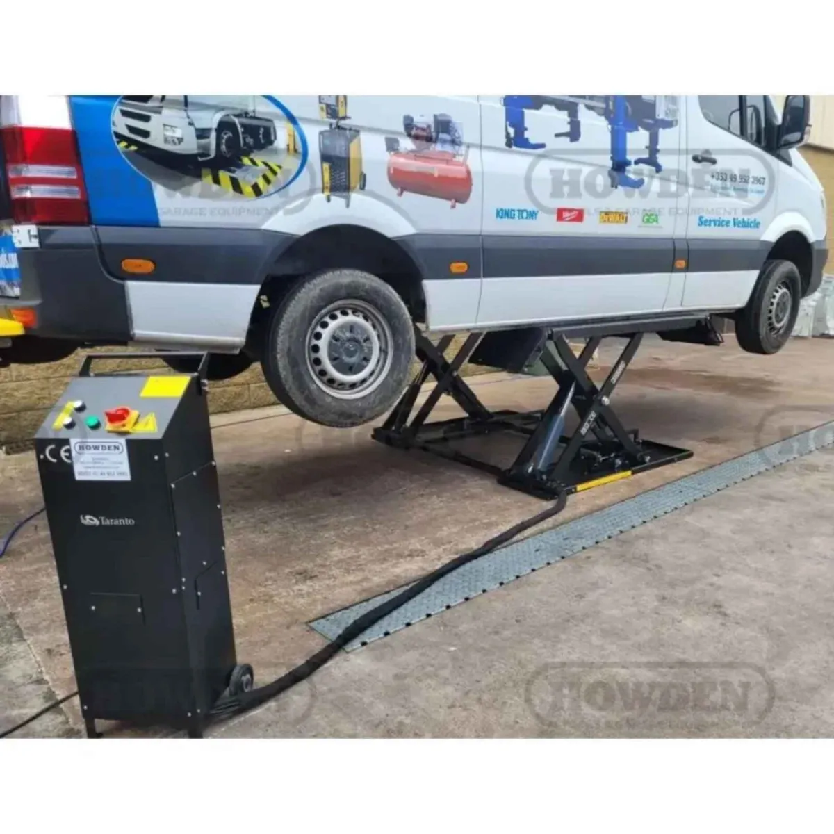 Taranto 3.5 Ton Mid Rise Auto Garage Lift - Image 1
