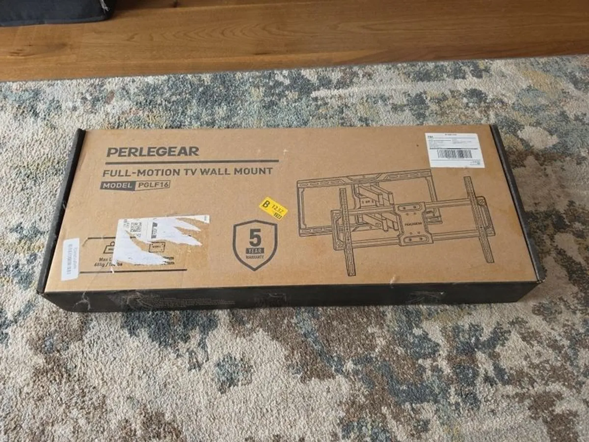 TV wall mount - Image 1
