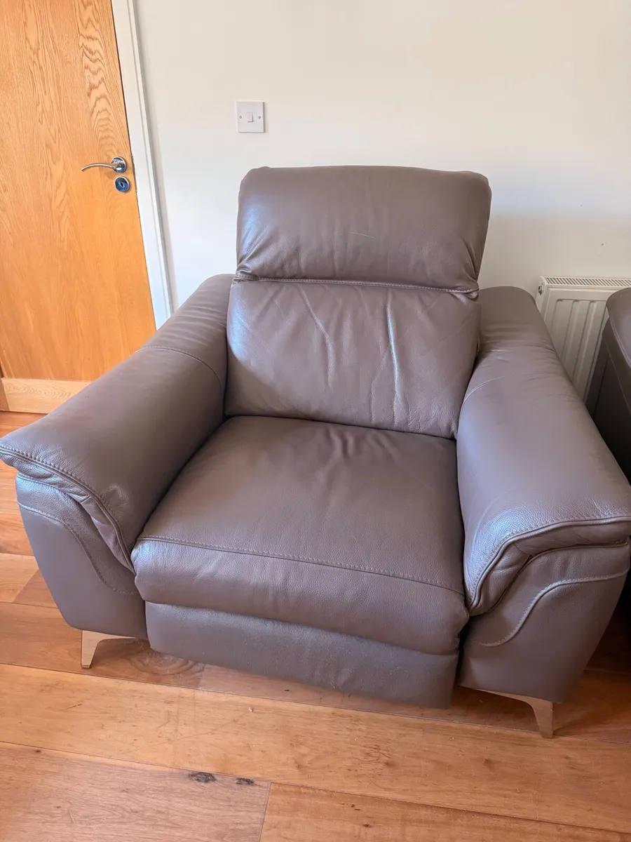 Taupe Leather Reclining Sofa Suite - Image 4