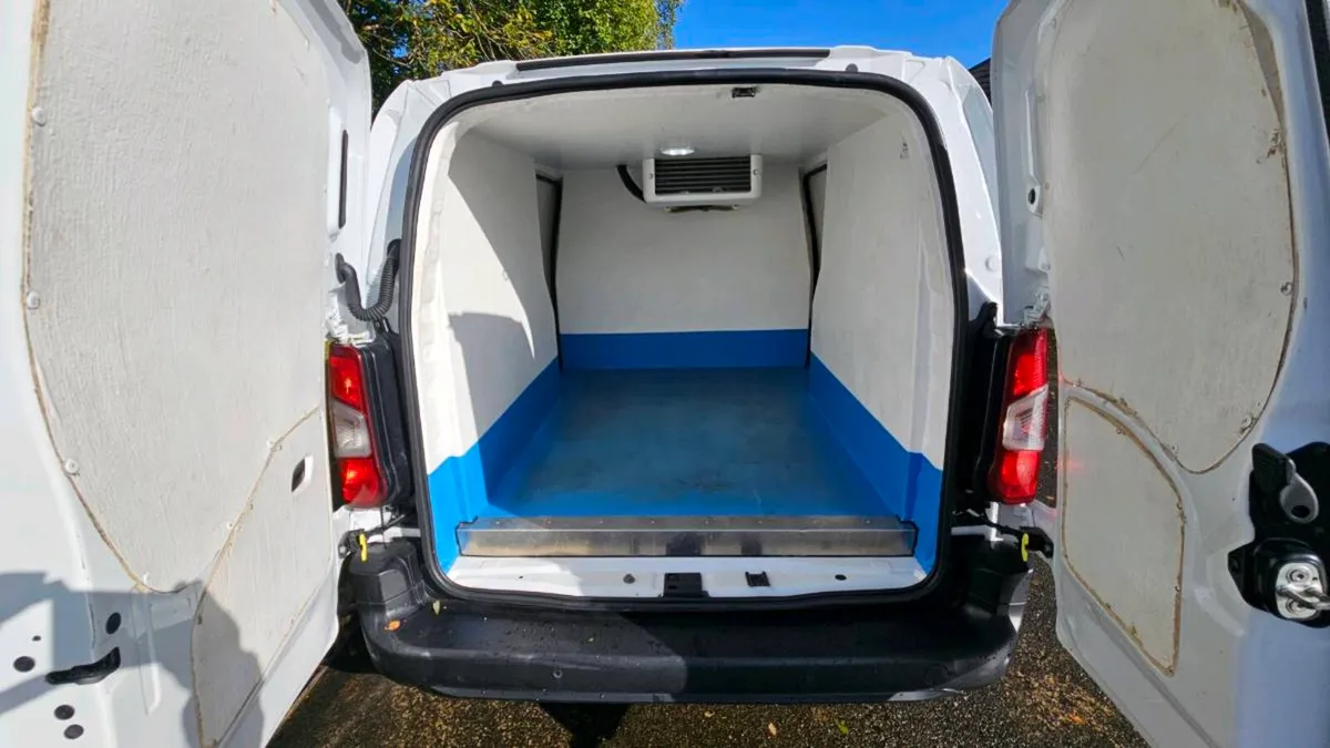 2021 Peugeot Partner Fridge van - Image 4