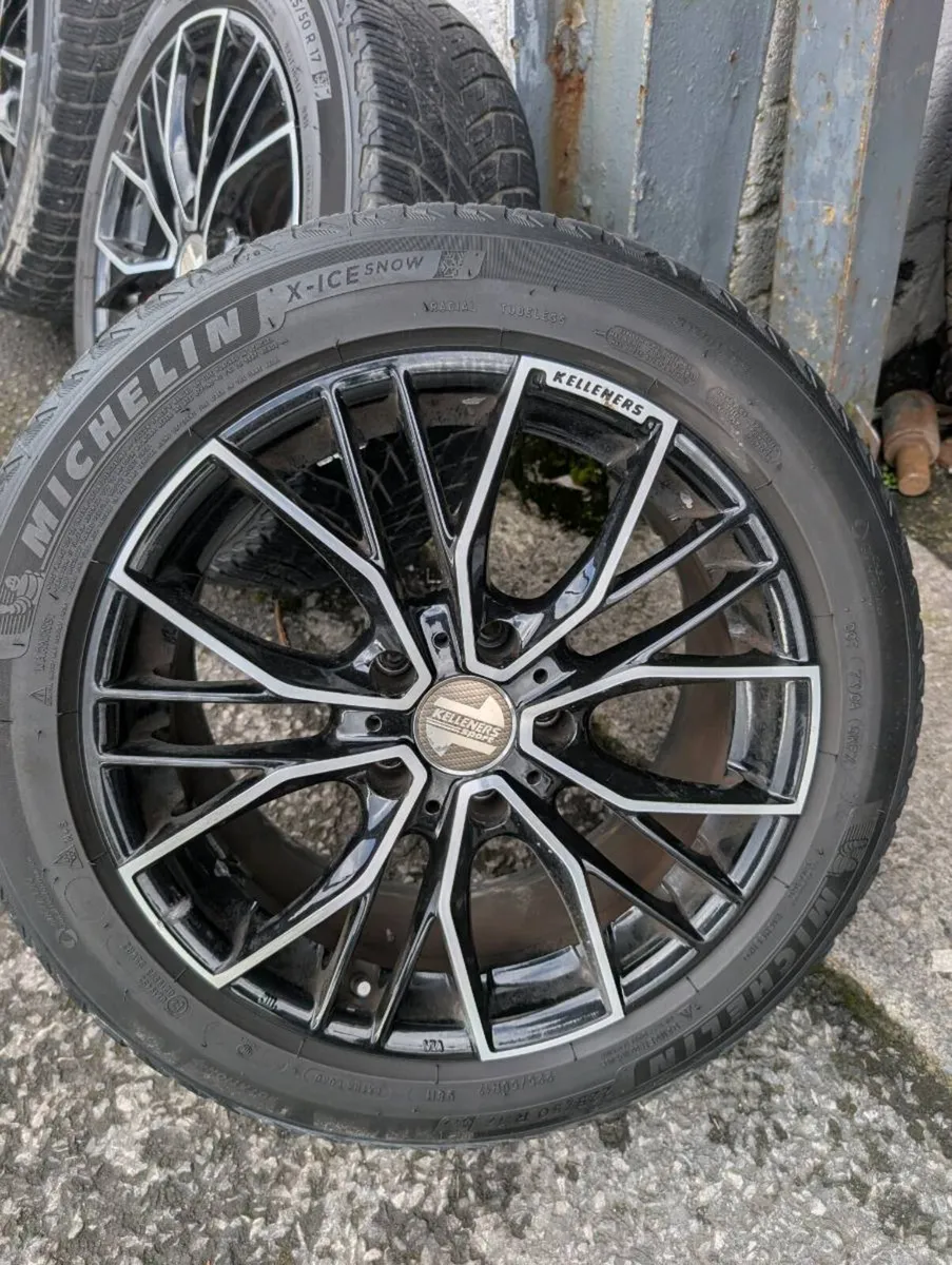 17" BMW ALLOYS AND ALL SEASON TYRES - Image 3