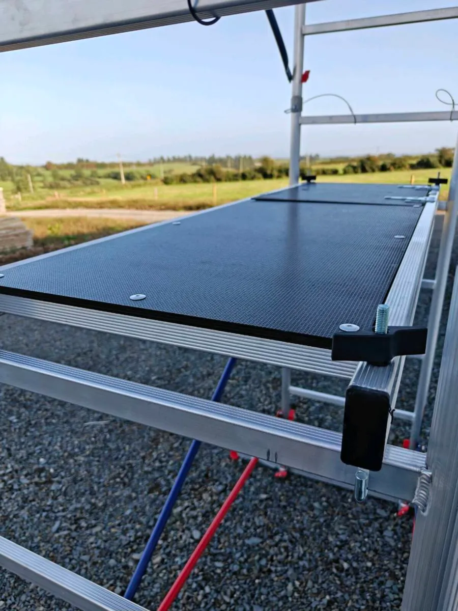 New Aluminum scaffolding tower - Image 2
