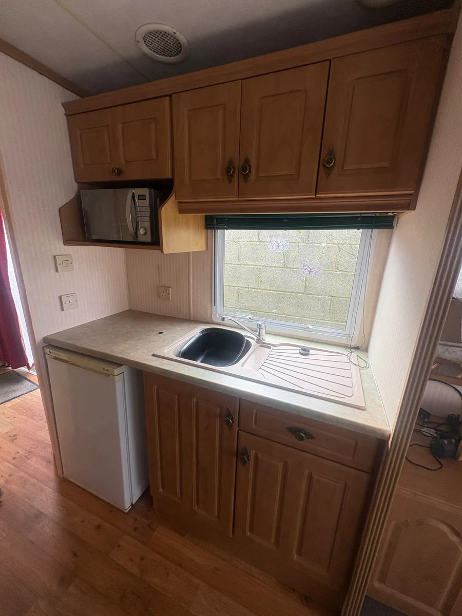 🏡🔥 WILLERBY SALISBURY – RARE 28 x 10 SIZE! 🔥🏡 - Image 4