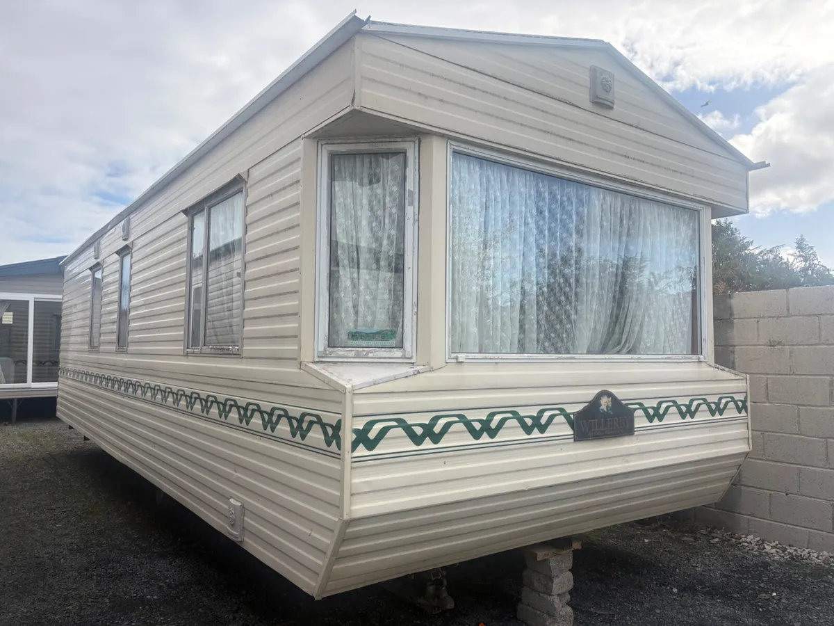 🏡🔥 WILLERBY SALISBURY – RARE 28 x 10 SIZE! 🔥🏡 - Image 1