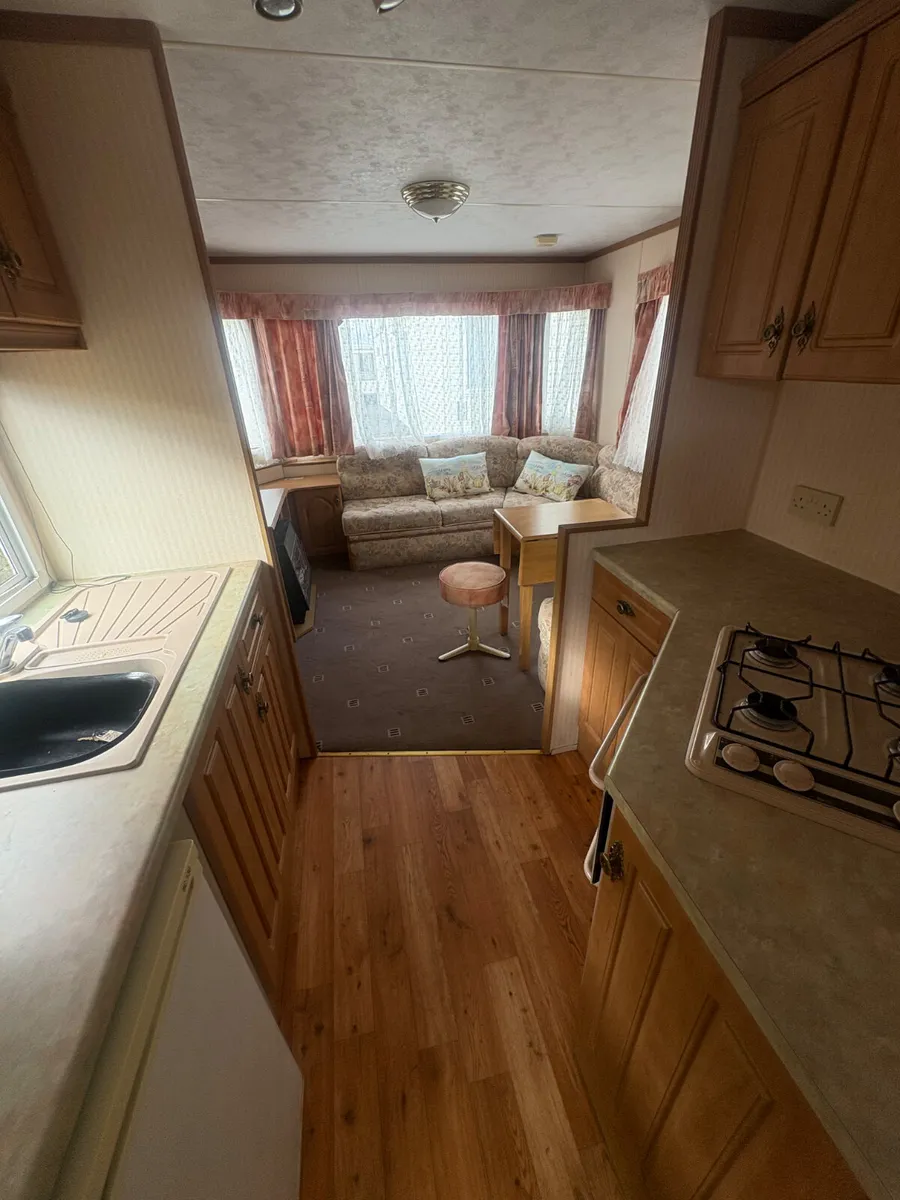 🏡🔥 WILLERBY SALISBURY – RARE 28 x 10 SIZE! 🔥🏡 - Image 2
