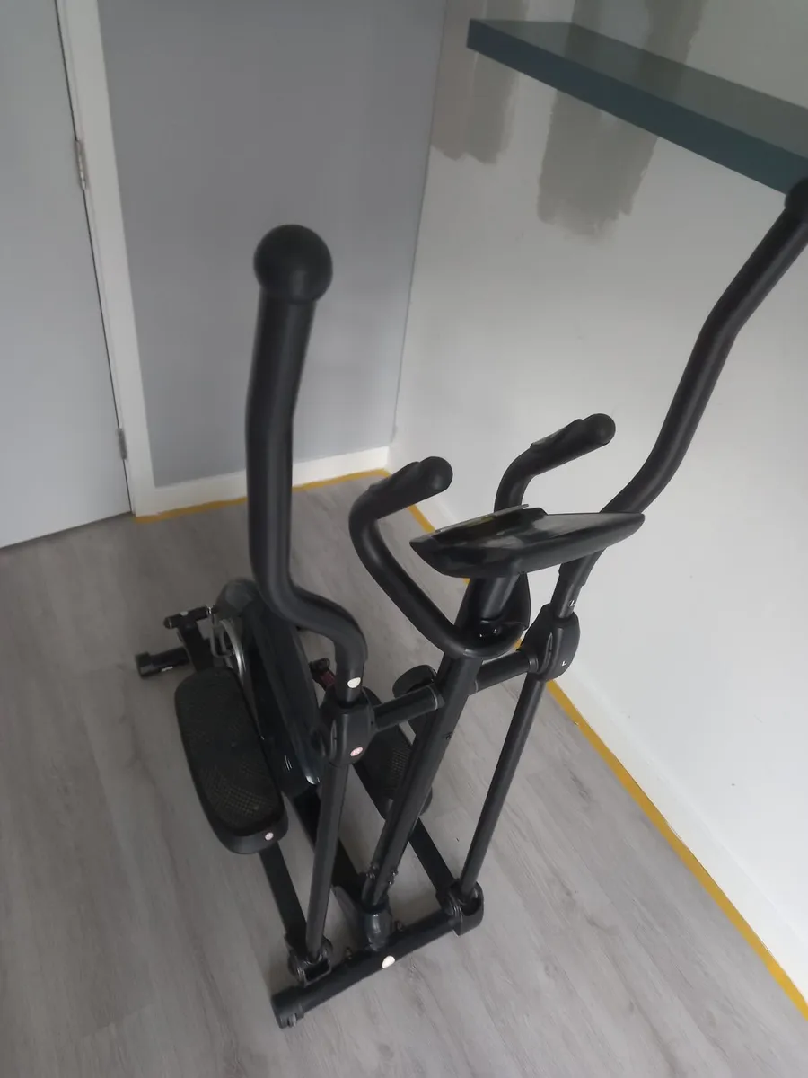 Max Fit Elliptical Cross Trainer for Sale – €100 M - Image 4