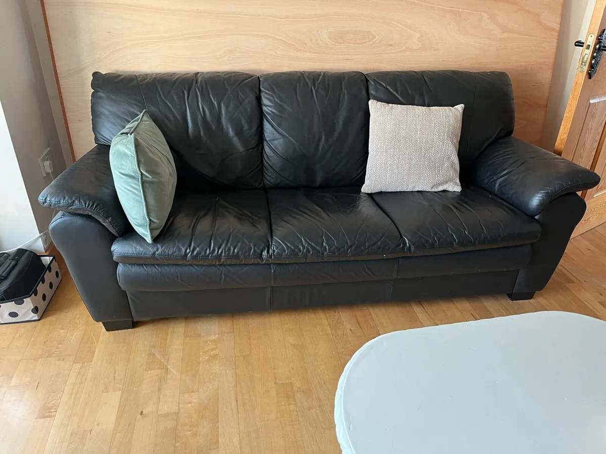 Leather sofa - Image 2