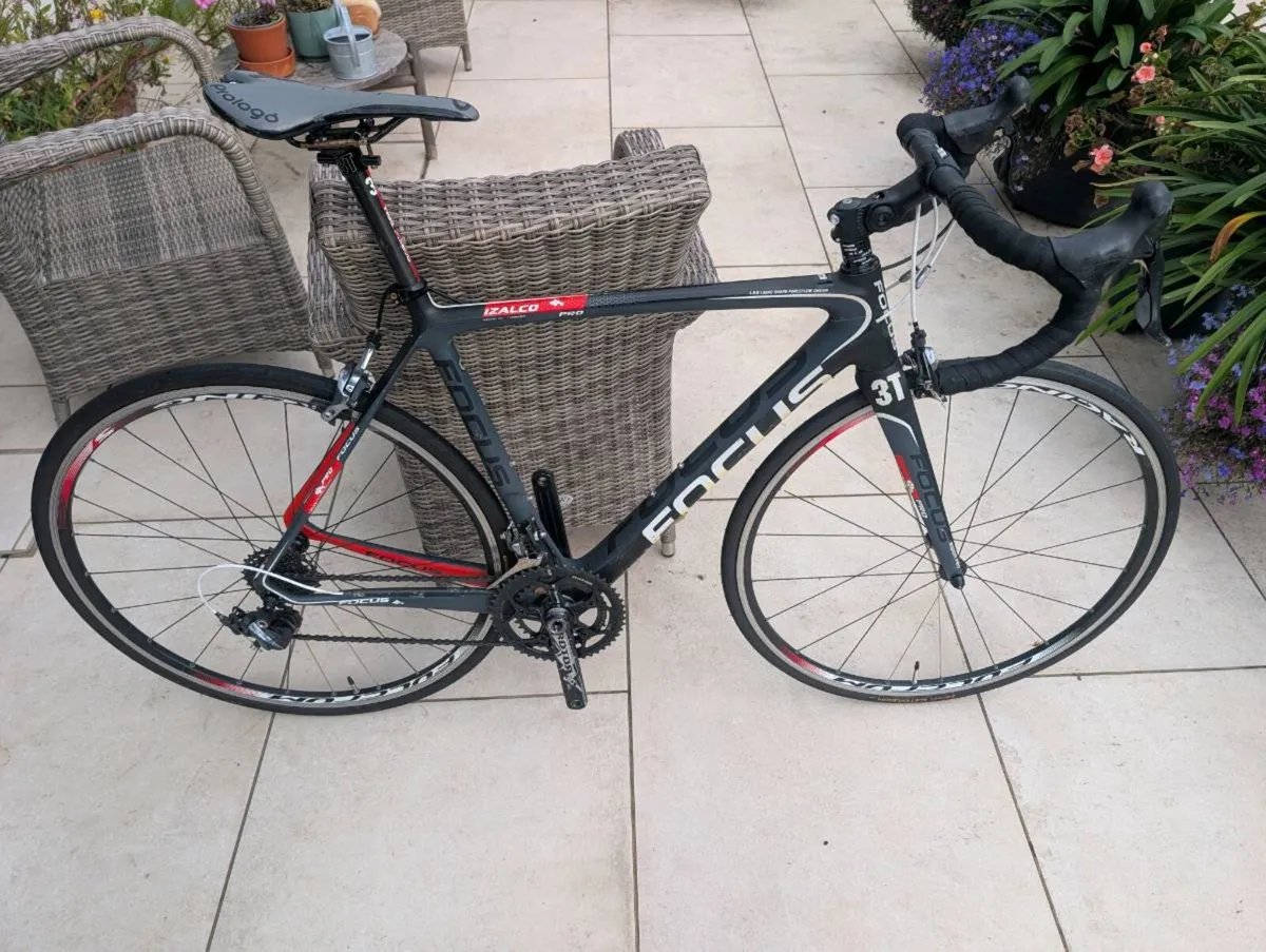 Focus Izalco road bike - Image 1