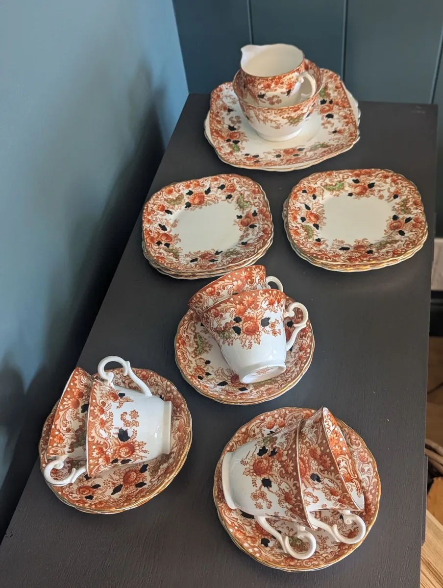 21-piece set  Wellington China by J. H. Cope & Co. - Image 1