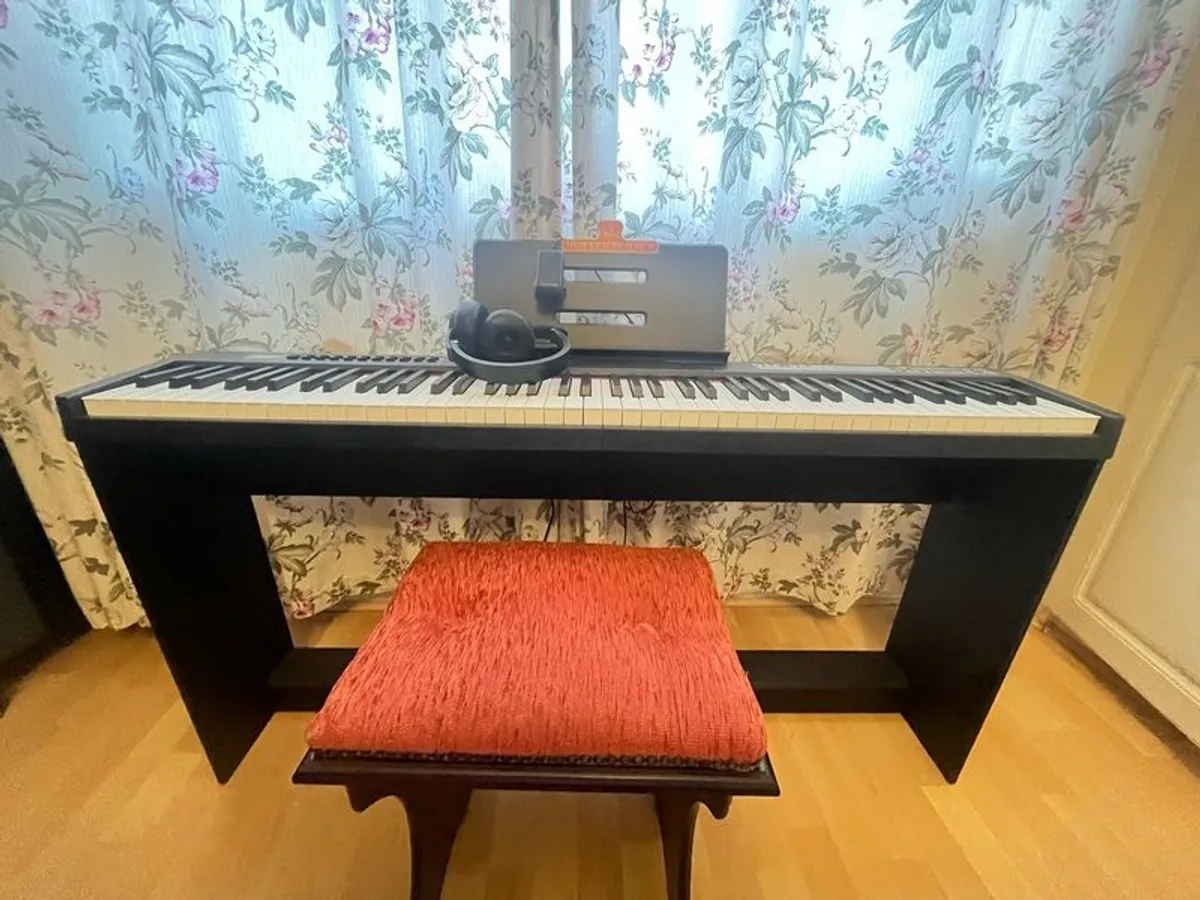 Piano - Image 1