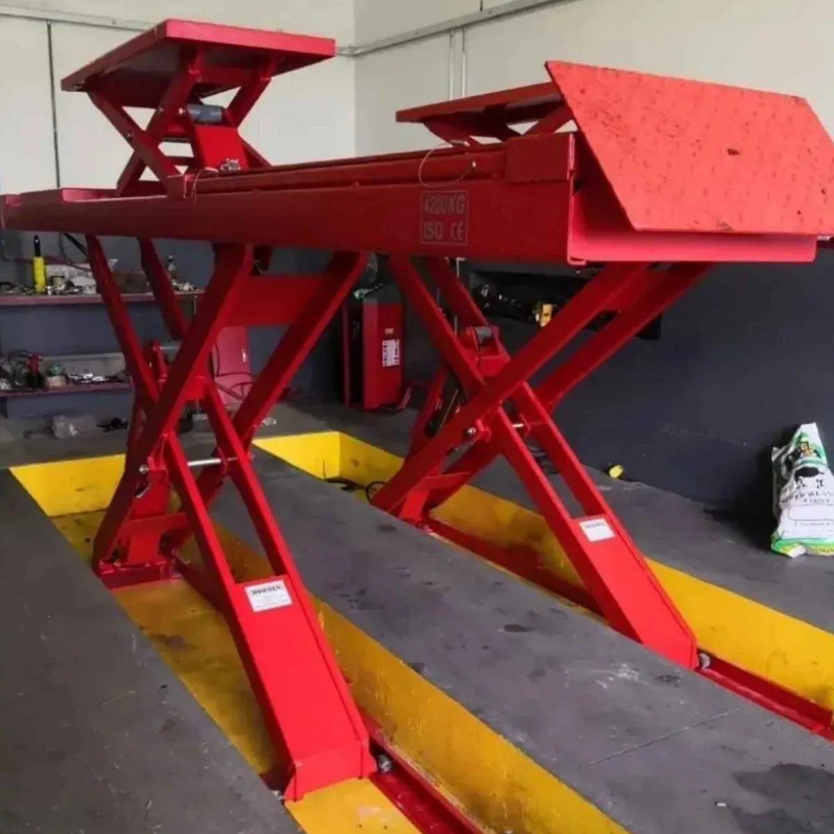 Taranto 4.2 Ton Platform Scissor Lift 4.8 Mtr 230v - Image 2