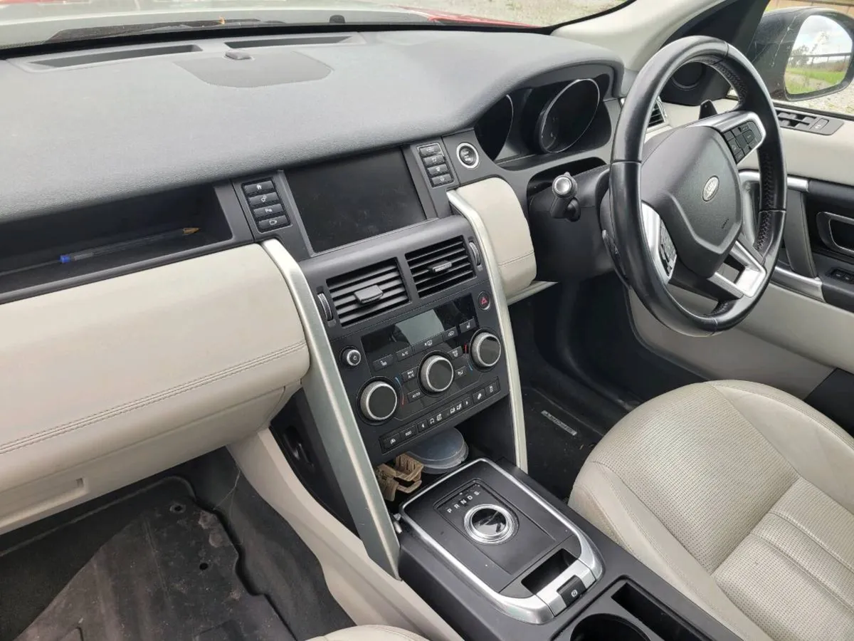 Landrover discovery 2017 low miles nct 2027 - Image 2