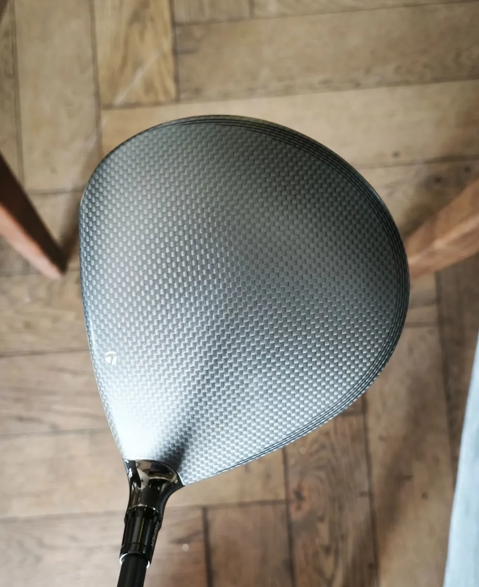 Taylormade Qi35 Driver - Image 2