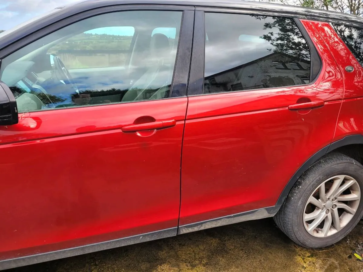 Landrover discovery 2017 low miles nct 2027 - Image 3