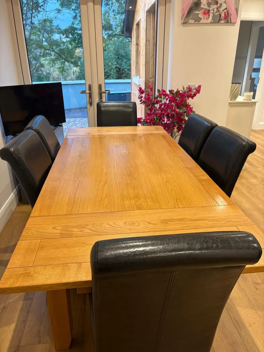 Extendable Solid Wood Dining Table & 6 Chairs - Image 2