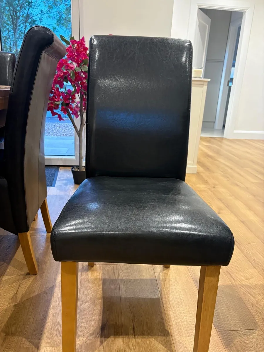 Extendable Solid Wood Dining Table & 6 Chairs - Image 3