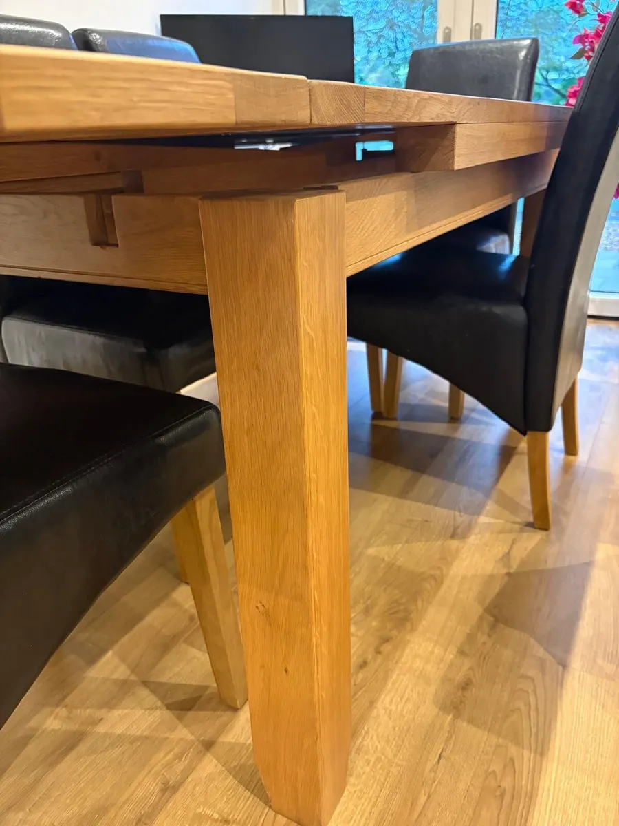 Extendable Solid Wood Dining Table & 6 Chairs - Image 4