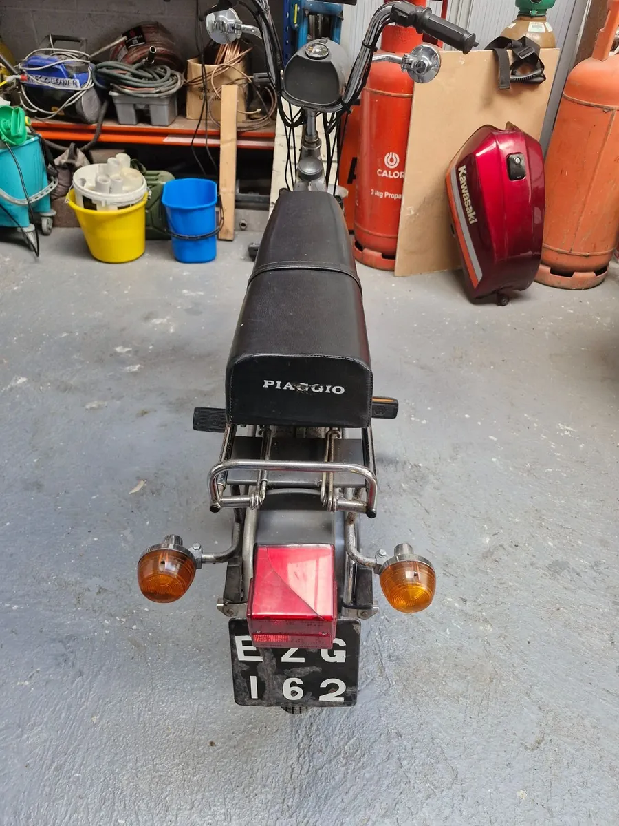Vespa/Piaggio moped - Image 1