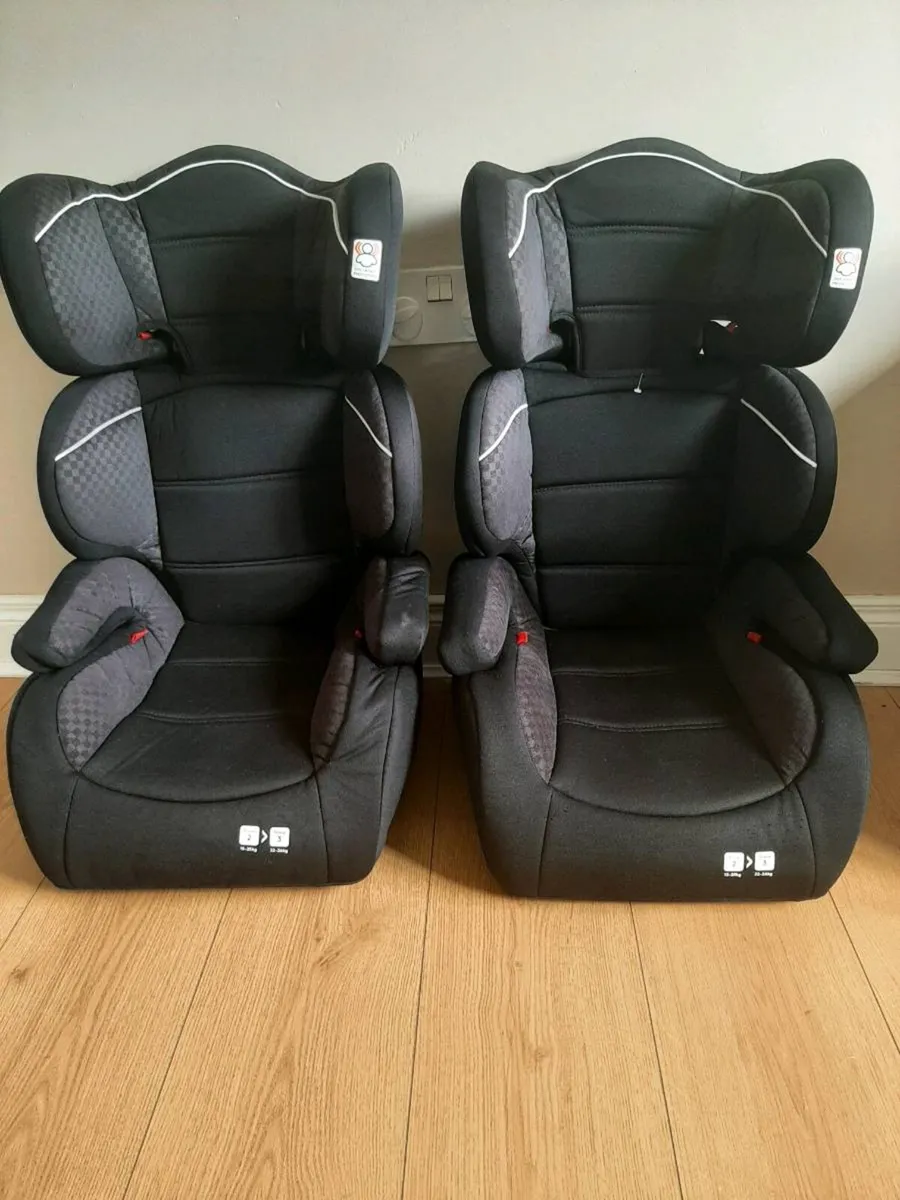 Child Car Seats - Image 1