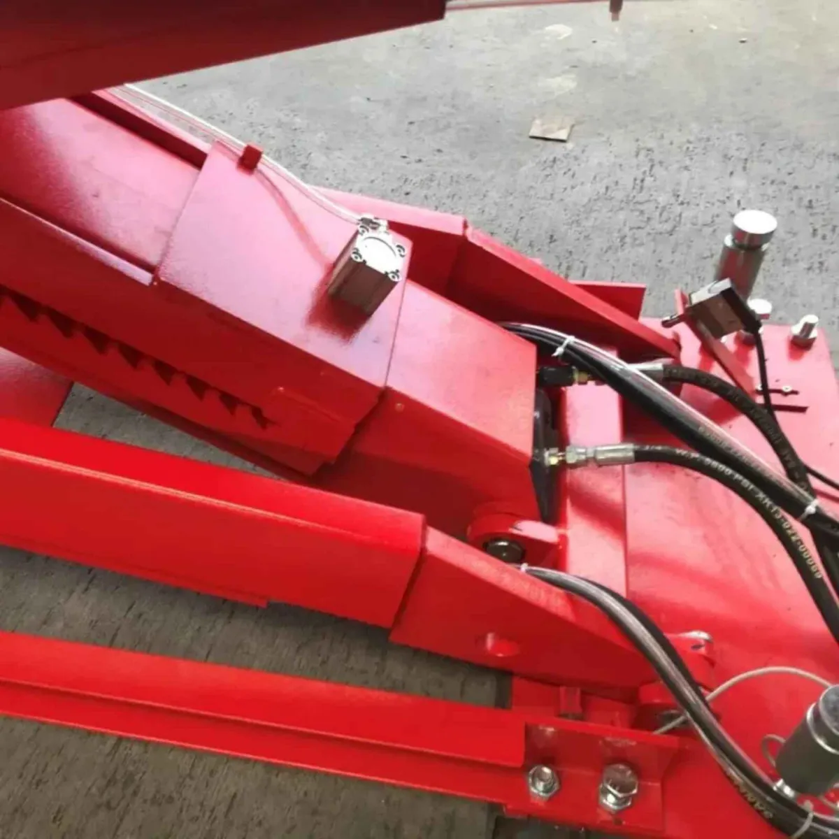 Taranto 5 Ton Platform Scissor Lift 5.1 Mtr - 230v - Image 4