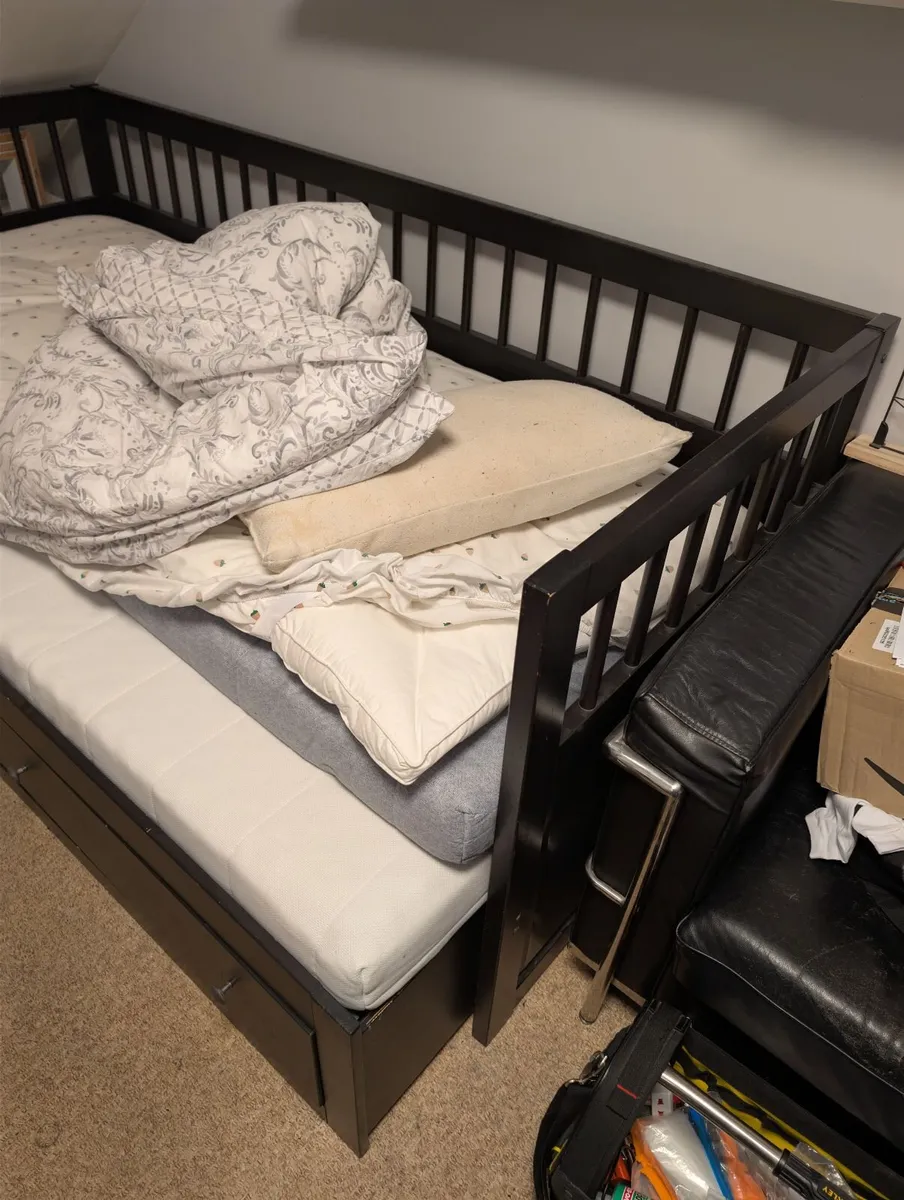 IKEA Hemnes daybed with two drawers - black - Image 3