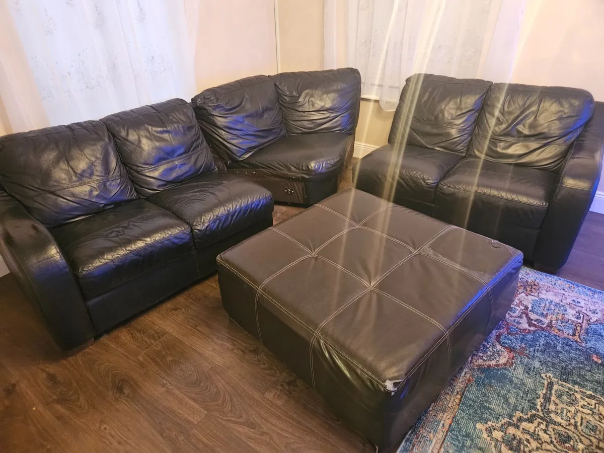 Large corner sofa leather with pouf - Image 1