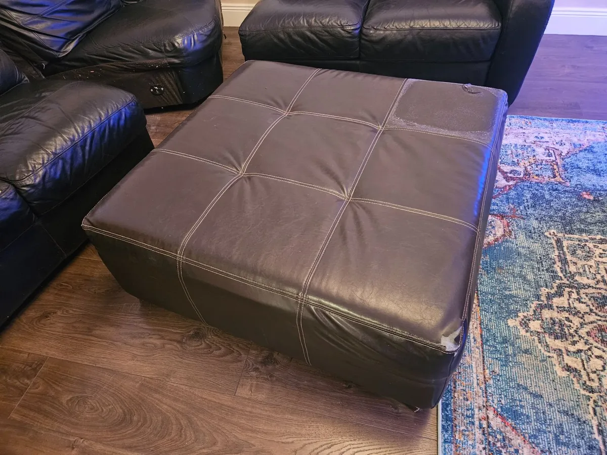 Large corner sofa leather with pouf - Image 4