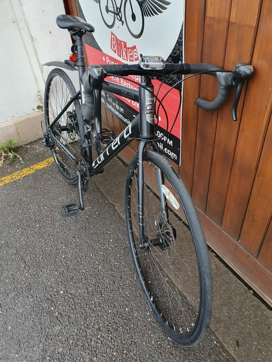 Carrera Zelos adult road bike - Image 3
